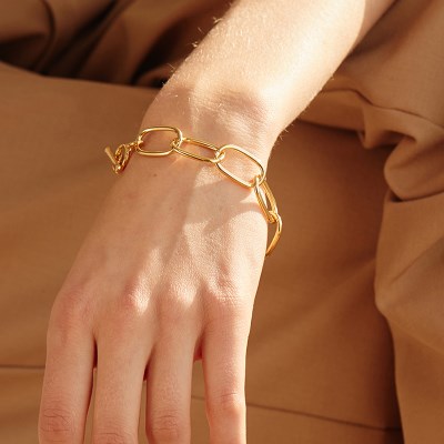bold chic chain bracelet