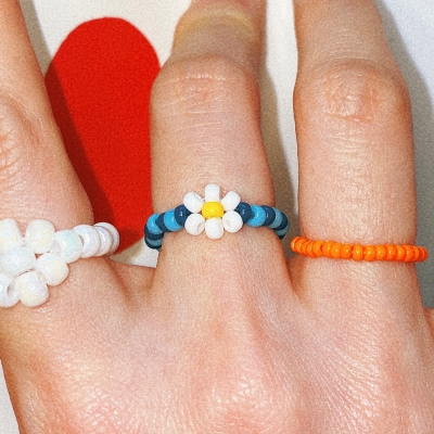 Blue Wiggle Flower Beads Ring