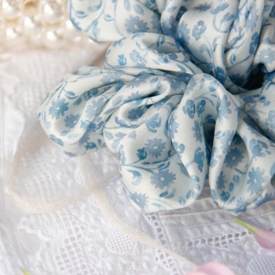 Hair Scrunchies [Blue Floral]