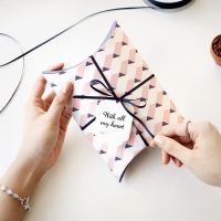 아이코닉 프롬 필로우박스 M