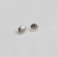 mini clam earrings (2colors)