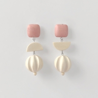 wood ball earrings (PINK)