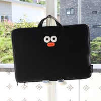 Brunch Brother 폼폼 와이드 15형 노트북 파우치