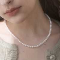 natural pearl necklace