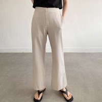 모던 부츠컷 뒷트임 슬랙스