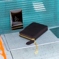 (iLMode) Mood Half-wallet + Mirror Plate - Jet black