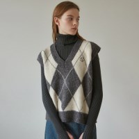 ARGYLE KNIT VEST_CHARCOAL
