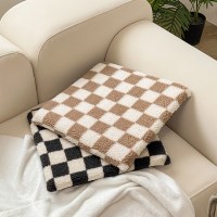 블레오 체커보드 방석 체크무늬 뽀글이 양털 방석 메모리폼