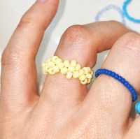 Banila Flowers Beads Ring