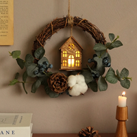 겨울밤 유칼립투스 조명장식리스