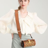 와이드 가죽 어깨끈 스트랩 크로스 리폼 숄더백 줄