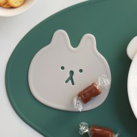 에이드엘 펀칭래빗 실리콘 컵받침