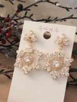 큐빅 눈꽃귀걸이