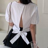 여성 데일리 라운드넥 뒷리본 크롭 블라우스