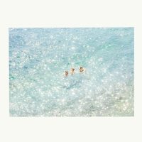 summer vacation 니스 해변 윤슬 메탈 종이 포스터
