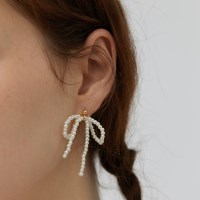 sally ribbon pearl earring