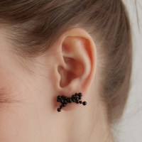 [10/17일 예약배송] (실버925) 오닉스 리본 귀걸이 EC3042