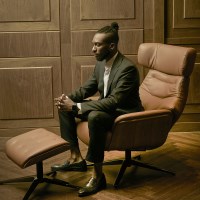 레벤 마티니 천연면피가죽 1인 리클라이너 소파 + 스툴