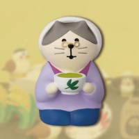 concombre 농가의 할머니 고양이