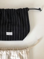 Clam string pouch _ Natural black stripe