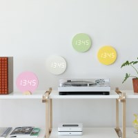 [무아스] 크레용 미니 무소음 LED 벽시계 아이방 인테리어 탁상시계