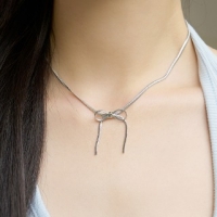 point ribbon snake chain necklace