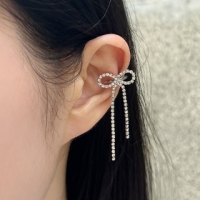 cubic ribbon earcuff