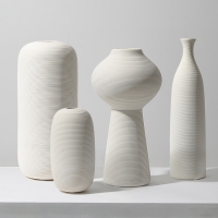 모던 화이트 무광 헤어라인 도자기 화병 오브제 세라믹 꽃병 4종