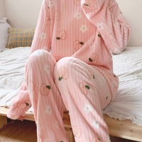 상상공간 부드럽고 보온성 뛰어난 귀여운 극세사 수면 잠옷