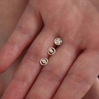 동그란 실버 귀걸이 / Rounded Silver Earrings