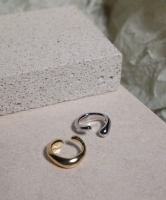 볼드 웨이브 이어커프 귀찌