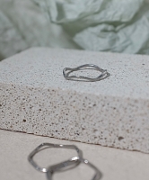 [Surgical] 아델 웨이브 써지컬 반지 레이어드 실반지 애끼반지