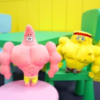 킹받는 헬창 스폰지밥 벌크업 뚱이 인형 30cm 재밌는 마니또선물