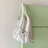 루이 도트 백팩가방