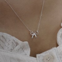 LAYER RIBBON NECKLACE