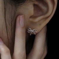 LAYER RIBBON EARRINGS