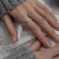 ESSENTIAL RING