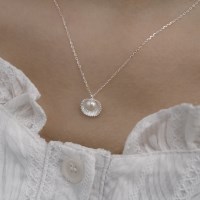 CLAM PEARL NECKLACE