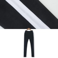 여자 옆 다리가 팬츠 한줄 길어보이는 쫄바지 레깅스