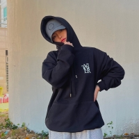 모노그램 로고 후드 (네이비)