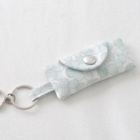 연못의 물고기 립밤키링