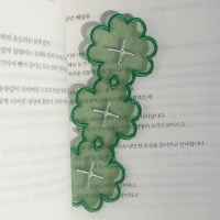 클로버 자수 책갈피