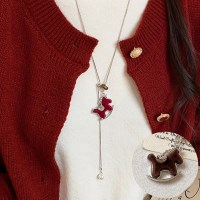 라비나 벨벳 포니 목걸이 행운의 말 펜던트 진주 롱 목걸이