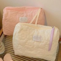 [홍은]다용도 멀티 여행용 대용량 누빔 화장품 메이크업 파우치