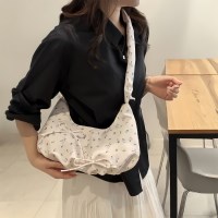 [sale] 미니 플라워 패턴 셔링 리본 크로스 숄더백