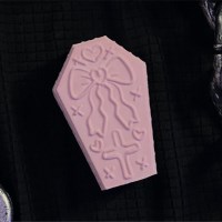 Love coffin 오브제