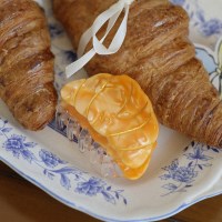(선물포장) Smile Croissant Hair Claw- Joanna Behar(조안나)