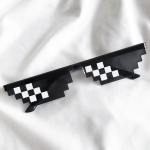 모자이크 픽셀 선글라스 쓸모없는선물 인싸 생일선물