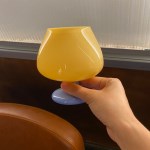 우유빛 반투명 뭉툭 밀크글라스 유리컵 와인잔