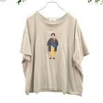 [애슬릿]캐릭터 스케치 여성 반팔 라운드넥 티셔츠 옷